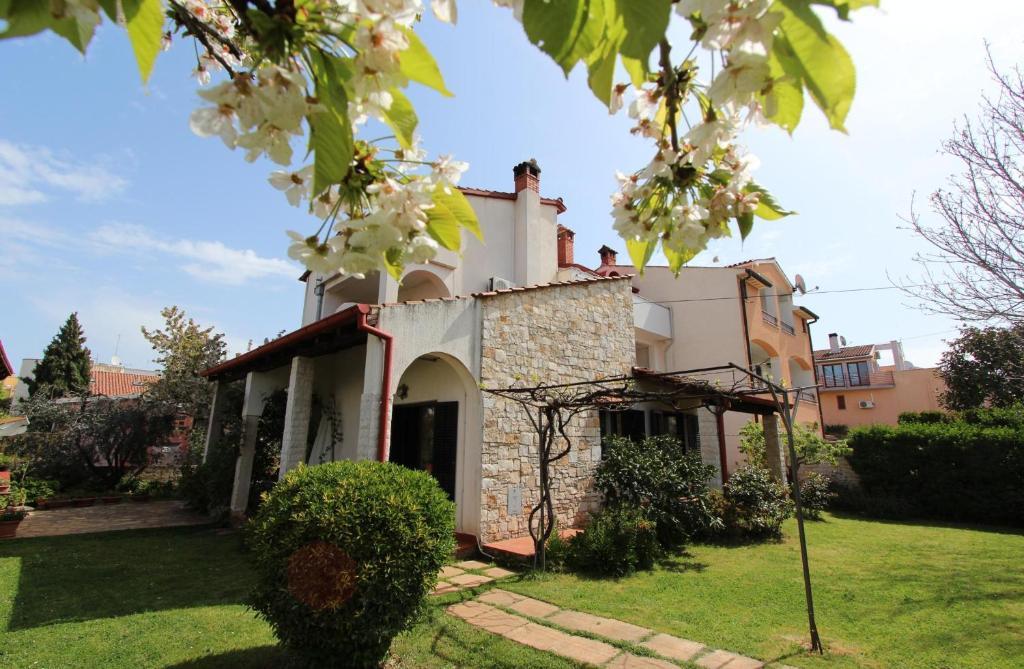 Apartments Milena โรวีน ภายนอก รูปภาพ